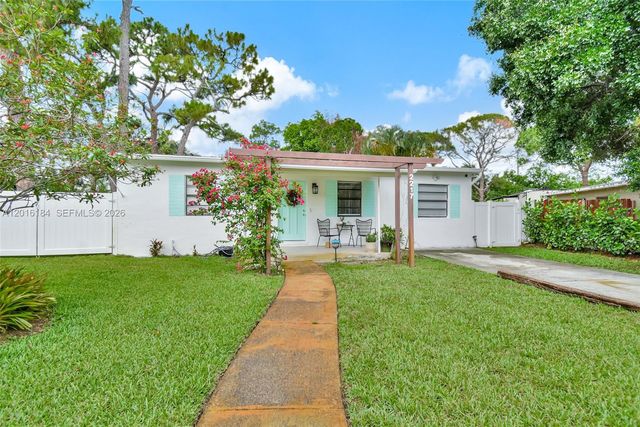 2217 SW 1st Ct 2217, Fort Lauderdale, FL 33312