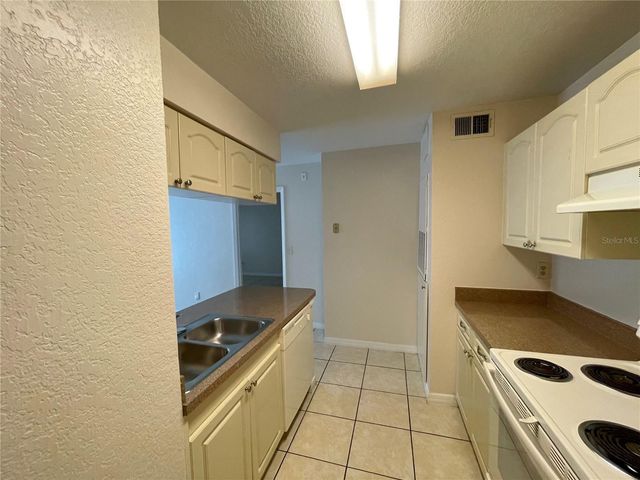 2550 N ALAFAYA TRAIL 10202, Orlando, FL 32826