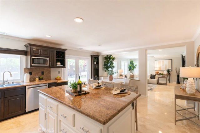 30 Valeroso, Rancho Santa Margarita, CA 92688
