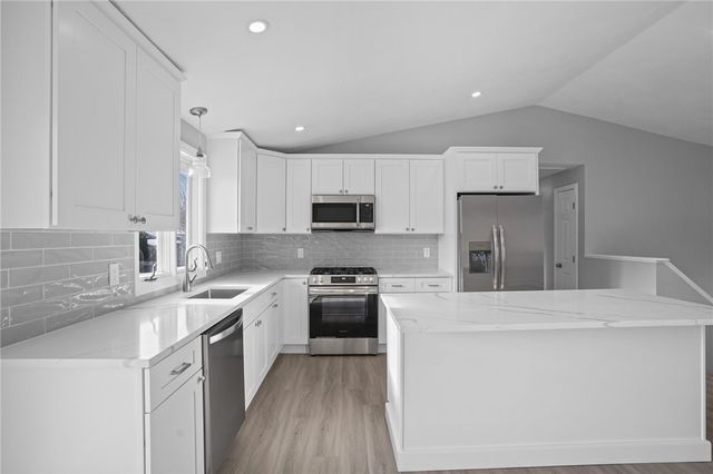 21 Florida Avenue, Coventry, RI 02816