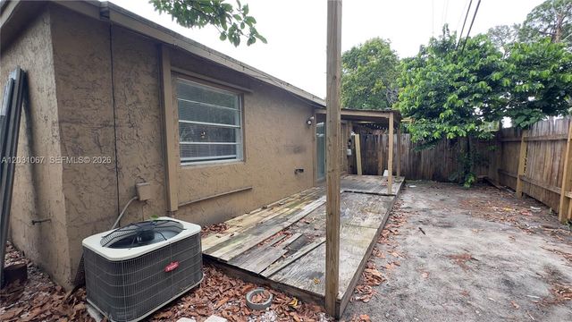 4754 Chariot Circle, Greenacres, FL 33463