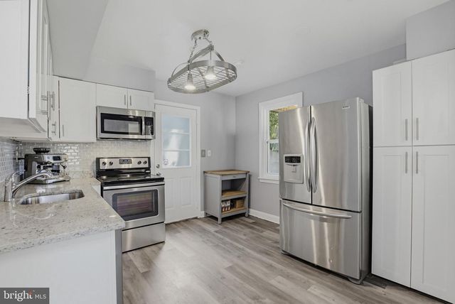 804 WADE AVE, Rockville, MD 20851