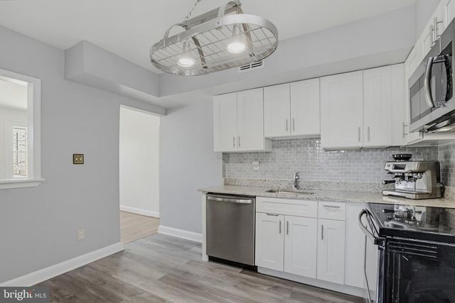 804 WADE AVE, Rockville, MD 20851