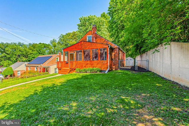 804 WADE AVE, Rockville, MD 20851