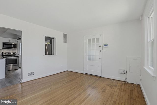 804 WADE AVE, Rockville, MD 20851