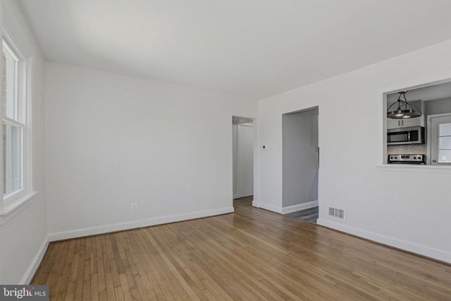 804 WADE AVE, Rockville, MD 20851