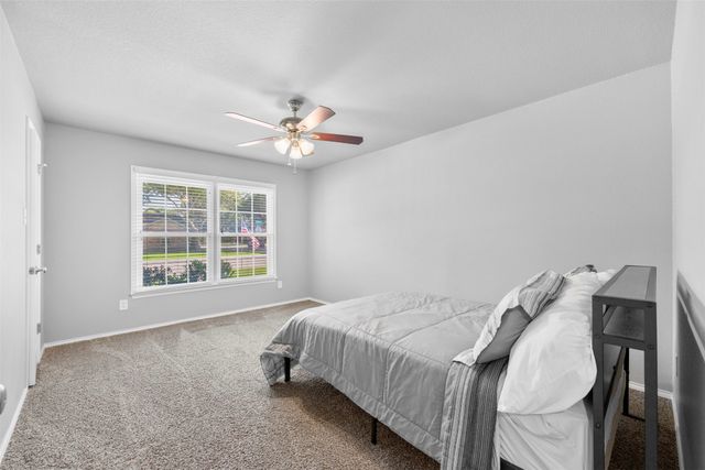 1801 Alexander Drive, Waxahachie, TX 75165