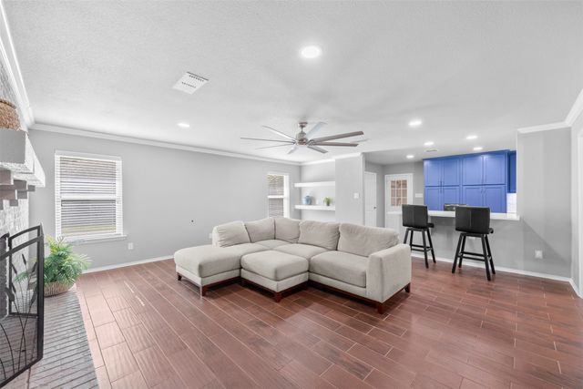 1801 Alexander Drive, Waxahachie, TX 75165