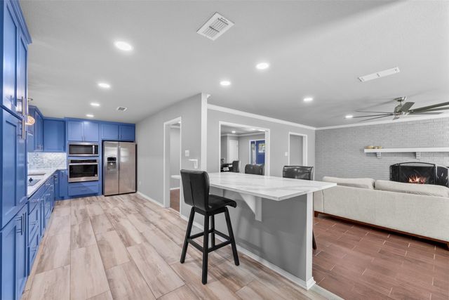 1801 Alexander Drive, Waxahachie, TX 75165