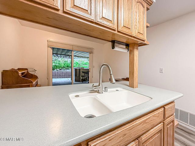 19337 Oak Plaza Court, Newhall, CA 91321