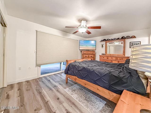 19337 Oak Plaza Court, Newhall, CA 91321