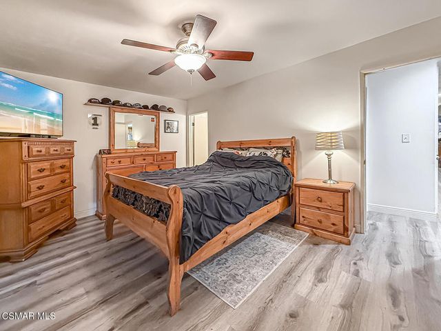 19337 Oak Plaza Court, Newhall, CA 91321