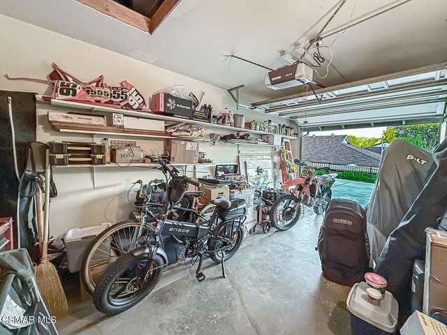 19337 Oak Plaza Court, Newhall, CA 91321