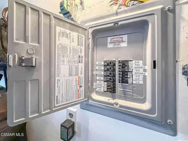 19337 Oak Plaza Court, Newhall, CA 91321