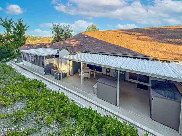 19337 Oak Plaza Court, Newhall, CA 91321