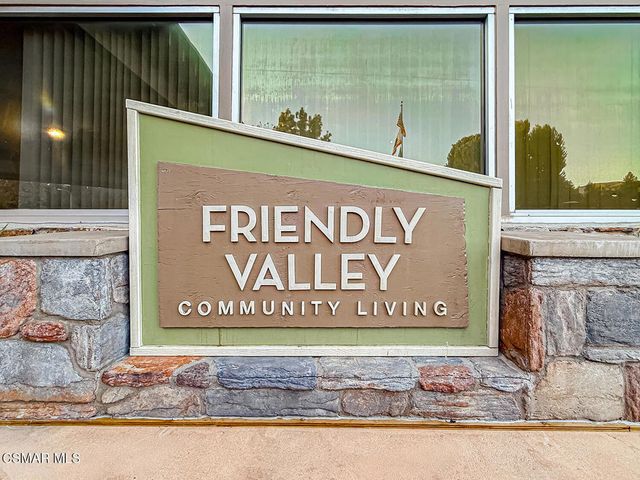 19337 Oak Plaza Court, Newhall, CA 91321