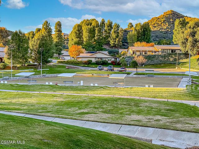 19337 Oak Plaza Court, Newhall, CA 91321