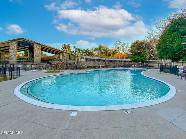 19337 Oak Plaza Court, Newhall, CA 91321