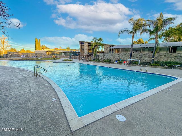 19337 Oak Plaza Court, Newhall, CA 91321