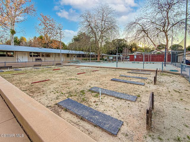 19337 Oak Plaza Court, Newhall, CA 91321