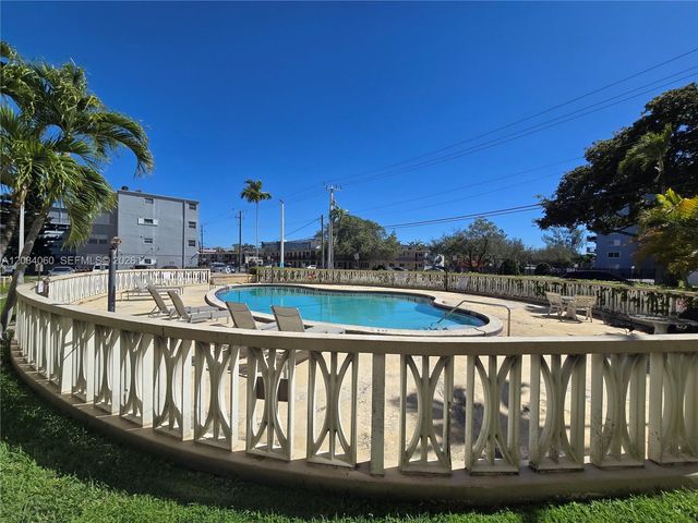 1475 NE 125th Ter 304-B, North Miami, FL 33161