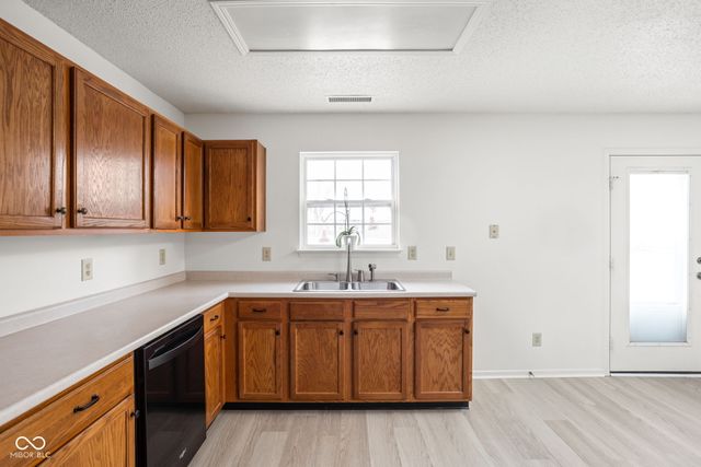 6932 Merritt Ridge Way, Avon, IN 46123