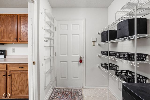 6932 Merritt Ridge Way, Avon, IN 46123