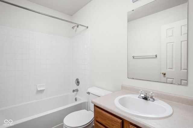 6932 Merritt Ridge Way, Avon, IN 46123