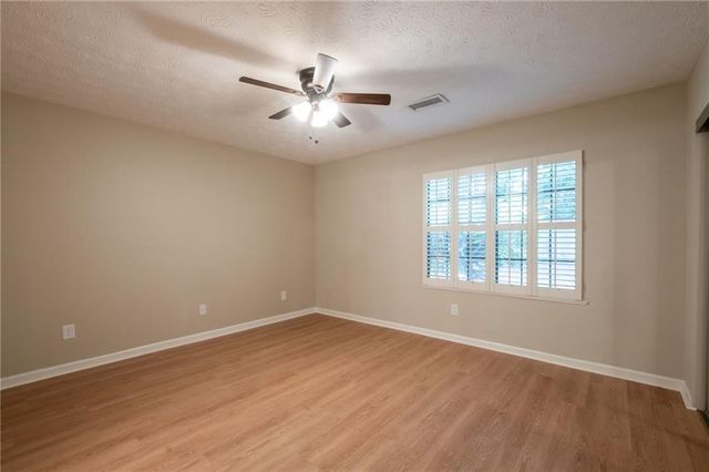 5097 Village Green Way, Alpharetta, GA 30009