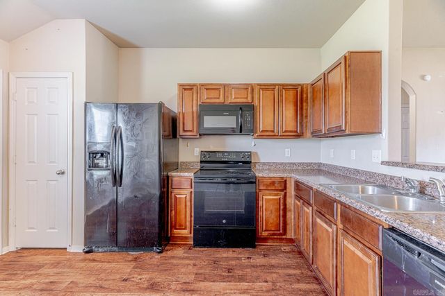 4017 Willow Ridge Dr, Jonesboro, AR 72405