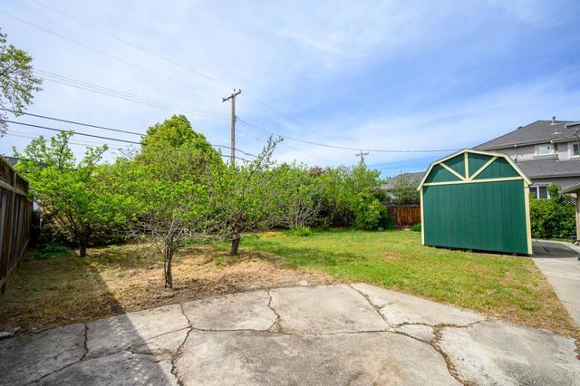 2704 Louis Road, Palo Alto, CA 94303