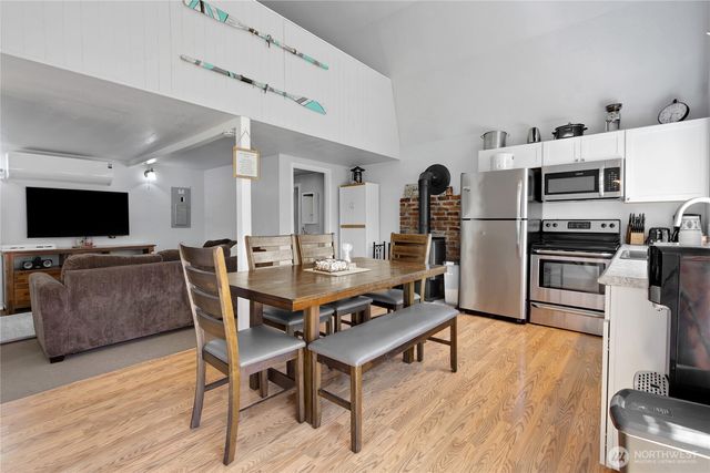 38819 Orville Road E, Eatonville, WA 98328