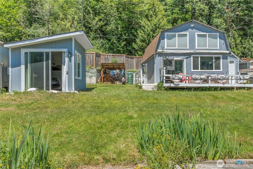 38819 Orville Road E, Eatonville, WA 98328