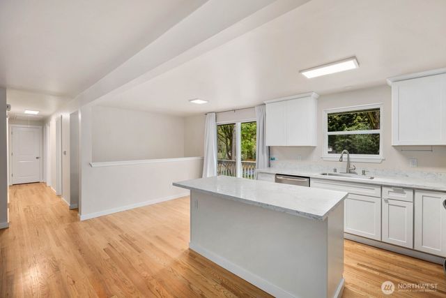 20604 4th Avenue SW, Normandy Park, WA 98166
