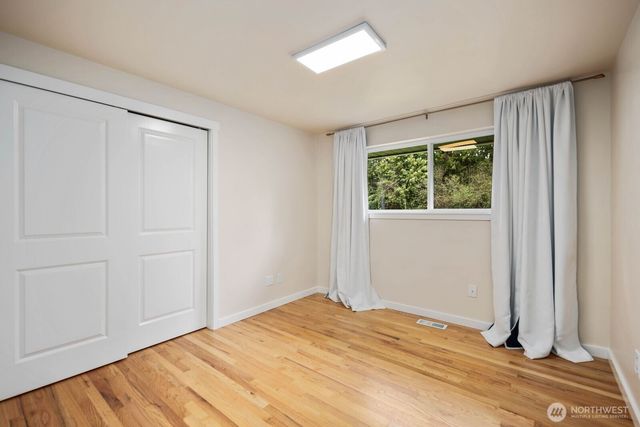 20604 4th Avenue SW, Normandy Park, WA 98166