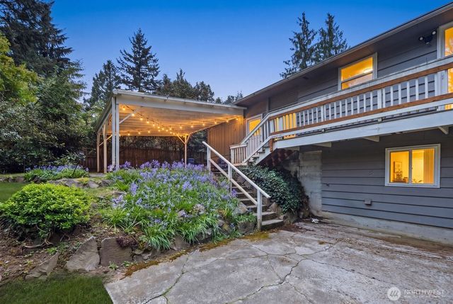 20604 4th Avenue SW, Normandy Park, WA 98166
