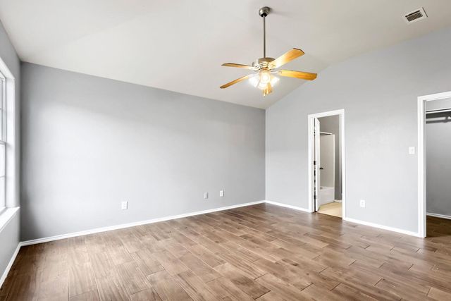 805 Debra DR, Taylor, TX 76574
