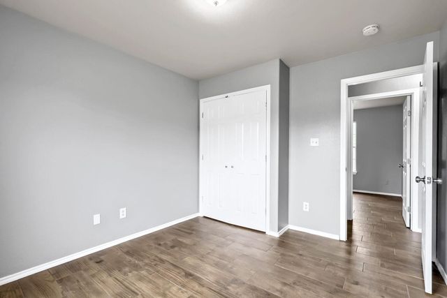 805 Debra DR, Taylor, TX 76574