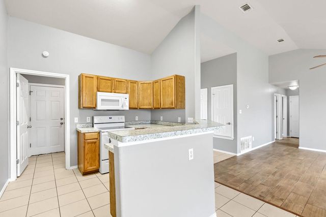 805 Debra DR, Taylor, TX 76574