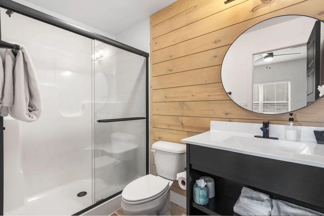 305 Rocky Shores Ridge 30, Hollister, MO 65672