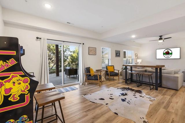 305 Rocky Shores Ridge 30, Hollister, MO 65672