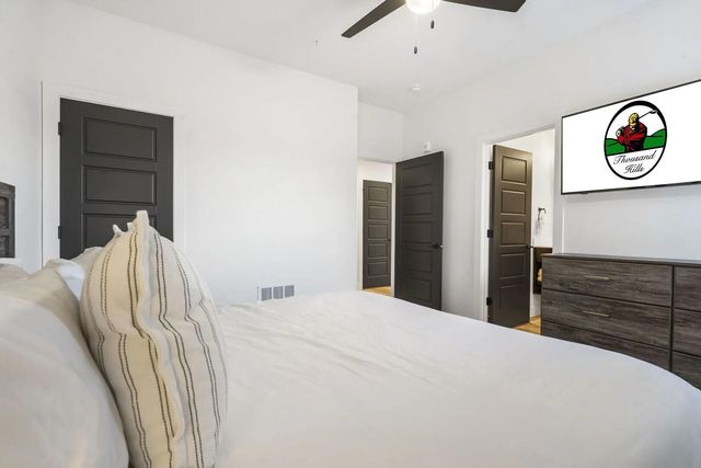 305 Rocky Shores Ridge 30, Hollister, MO 65672