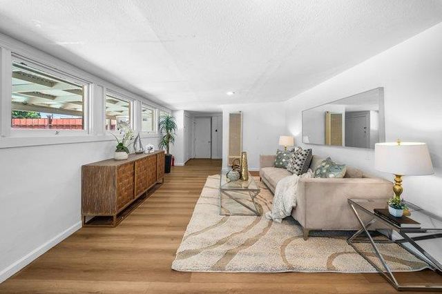 25050 Cypress Avenue, Hayward, CA 94544