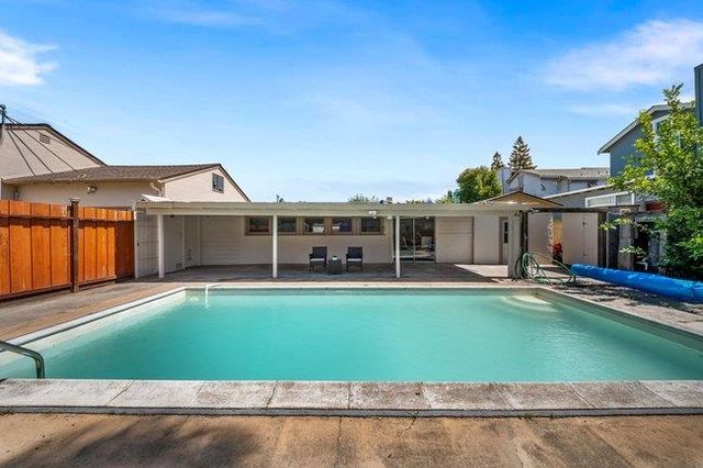 25050 Cypress Avenue, Hayward, CA 94544