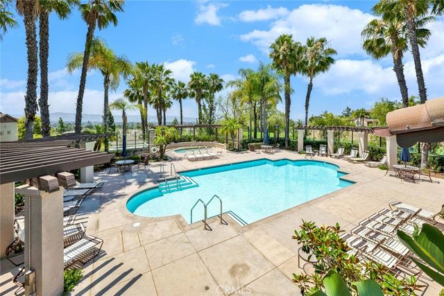 18960 Pelham, Yorba Linda, CA 92886