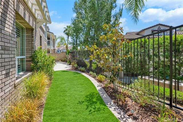 18960 Pelham, Yorba Linda, CA 92886