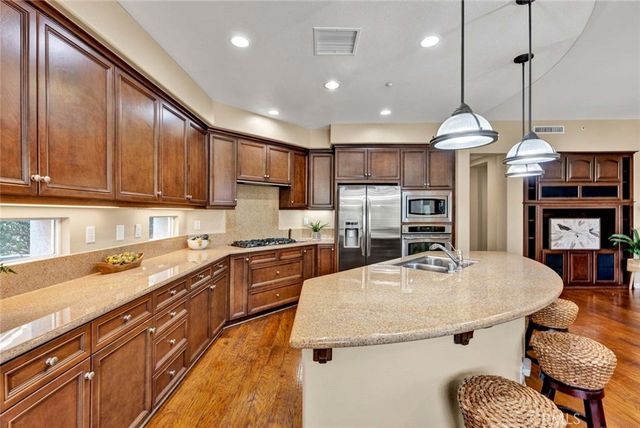 18960 Pelham, Yorba Linda, CA 92886