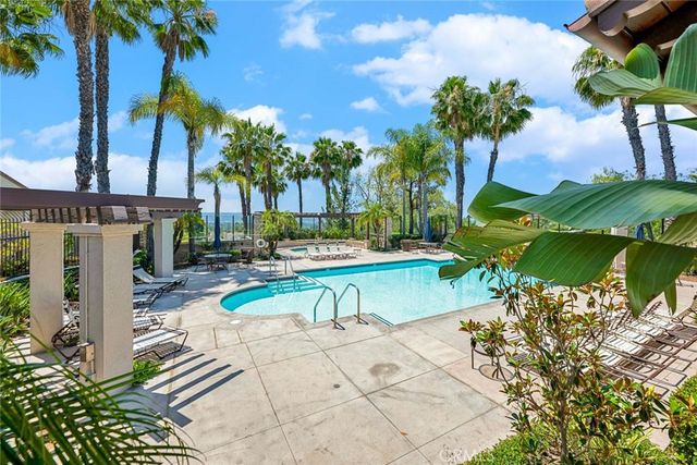 18960 Pelham, Yorba Linda, CA 92886