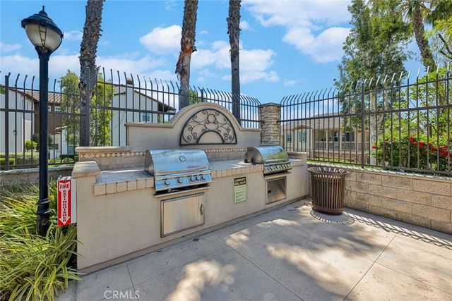 18960 Pelham, Yorba Linda, CA 92886
