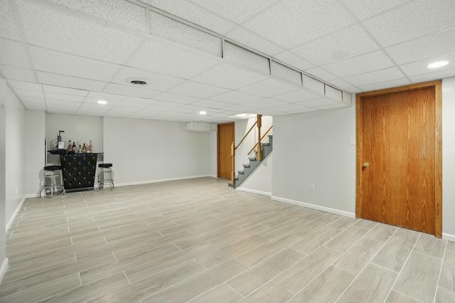 941 W 54th Place, Merrillville, IN 46410